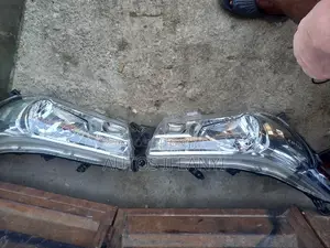 Headlight Toyota Hilux 2015 Available Dm