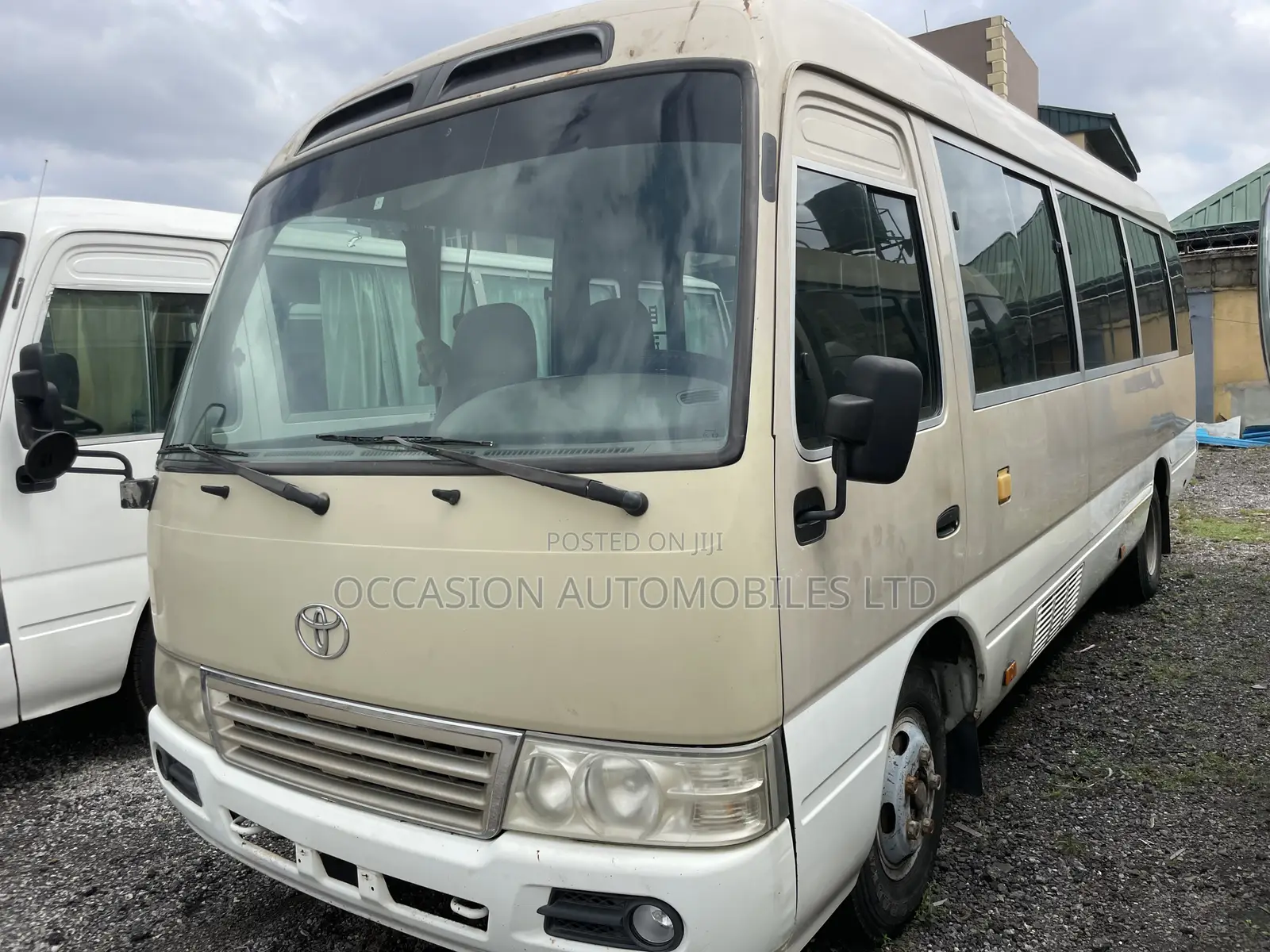 Toyota Coaster 2012 Gold
