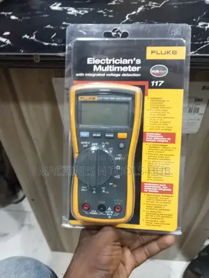 Fluke 117 Multimeter