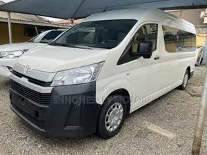 Toyota HiAce 2019 White