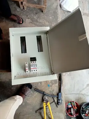 8way 3phase Distribution Board