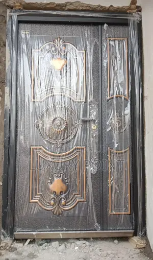 4ft Cooper;: Door