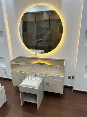 LED Vanity Mirror Makeup Station Stool