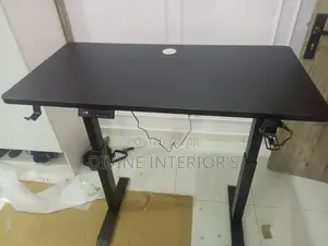 Electric Height Adjustable Table