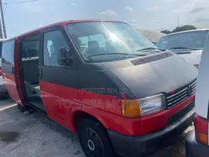 Volkswagen Transporter 2003 Red
