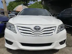 Toyota Camry 2009 White