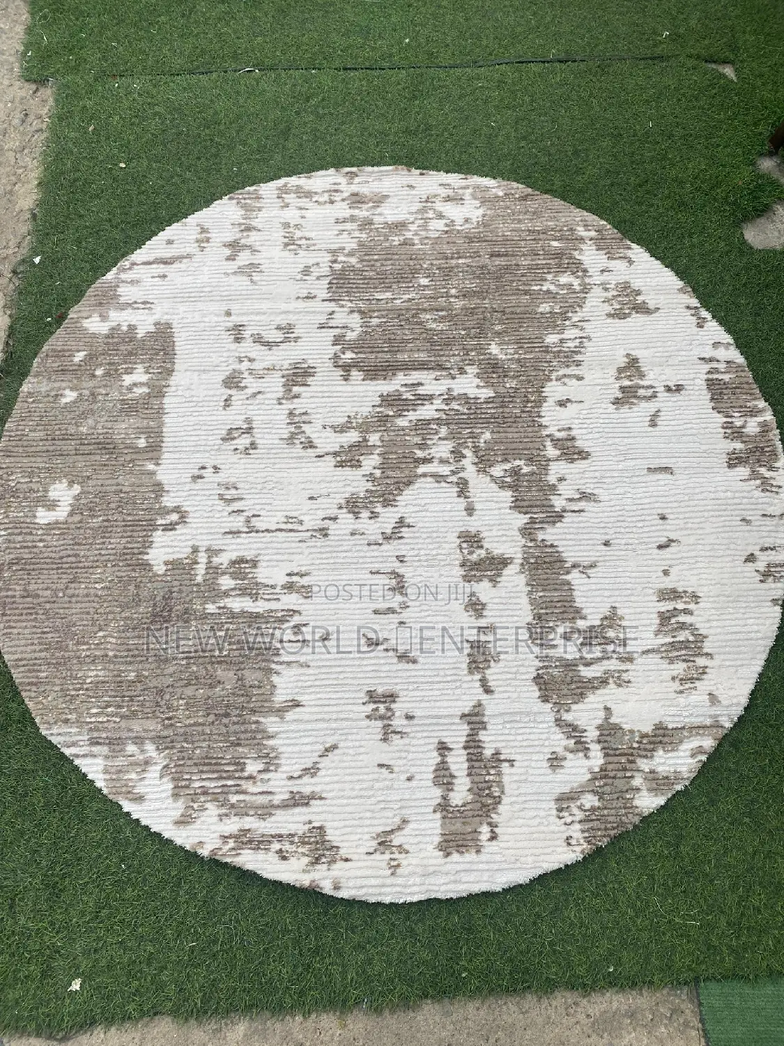 Modern Turkish Round Centre Rug 5by5 Feets