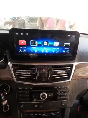 E 350 Mercedes Benz Android Tesla Screen With Car Play, Gps.