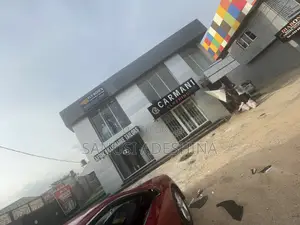 Shops at 3rd Avenue