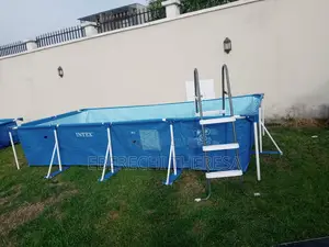 15ft by 7ft With Ladder
