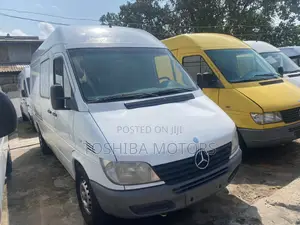 Mercedes-Benz Sprinter 2005 White