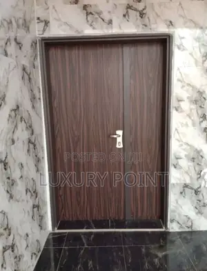Vision 7 Israeli Door