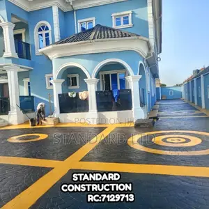 Stamp Concrete Floor (Black Yellow Finishing)