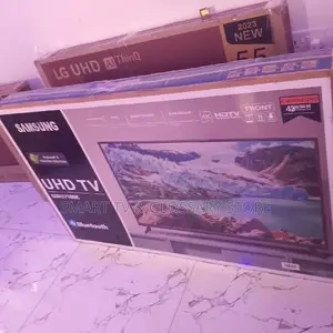 Samsung 55 Inches With Brealpaking Visual