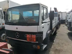 Mercedes 814 Truck 15fit