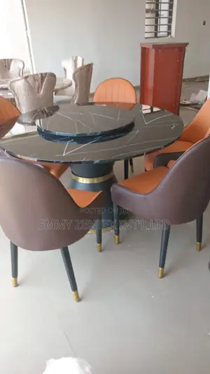 High Quality Round Marble Dining by 6 Seater