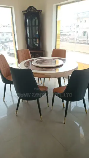 High Quality Round Marble Dining by 6 Seater