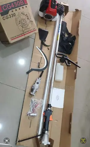 Palm Harvester With Extended Pole