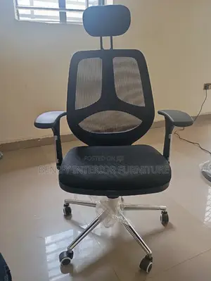 Simple Mesh Office Chair With Headrest