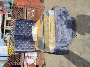 Grey 4.5by6 Upholstery Padded Bed Frame With One Footrest