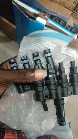 MC4 Connector (4way)