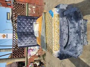 Grey 4.5by6 Upholstery Padded Bed Frame With One Footrest