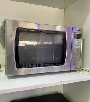 25 Liters Panasonic Stainless Digital Microwave UK USED