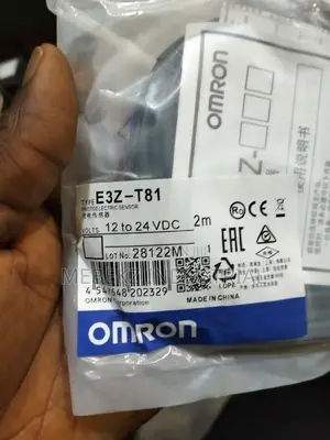 Omron Photoelectric Sensor E3z-T81 Receiver-Transmitter