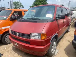 Volkswagen Transporter 2004 Red