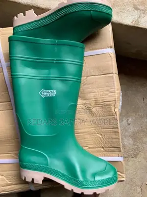 Green Safety Rainboot