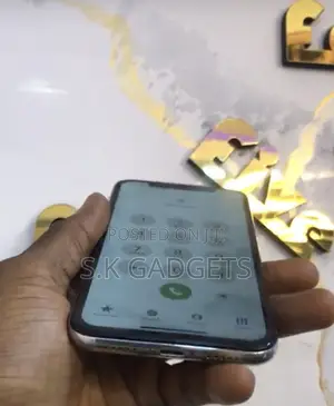 Apple iPhone X 64 GB White
