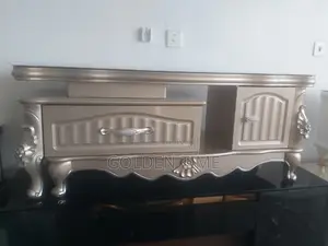 Royal Television Stand