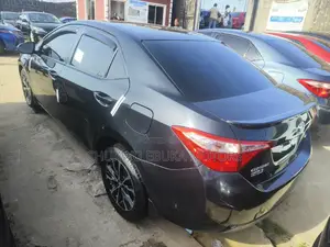 Toyota Corolla 2017 Black