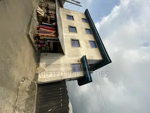 Executive 1unit of 2bedrom 2units of 3bedroom in Akar
