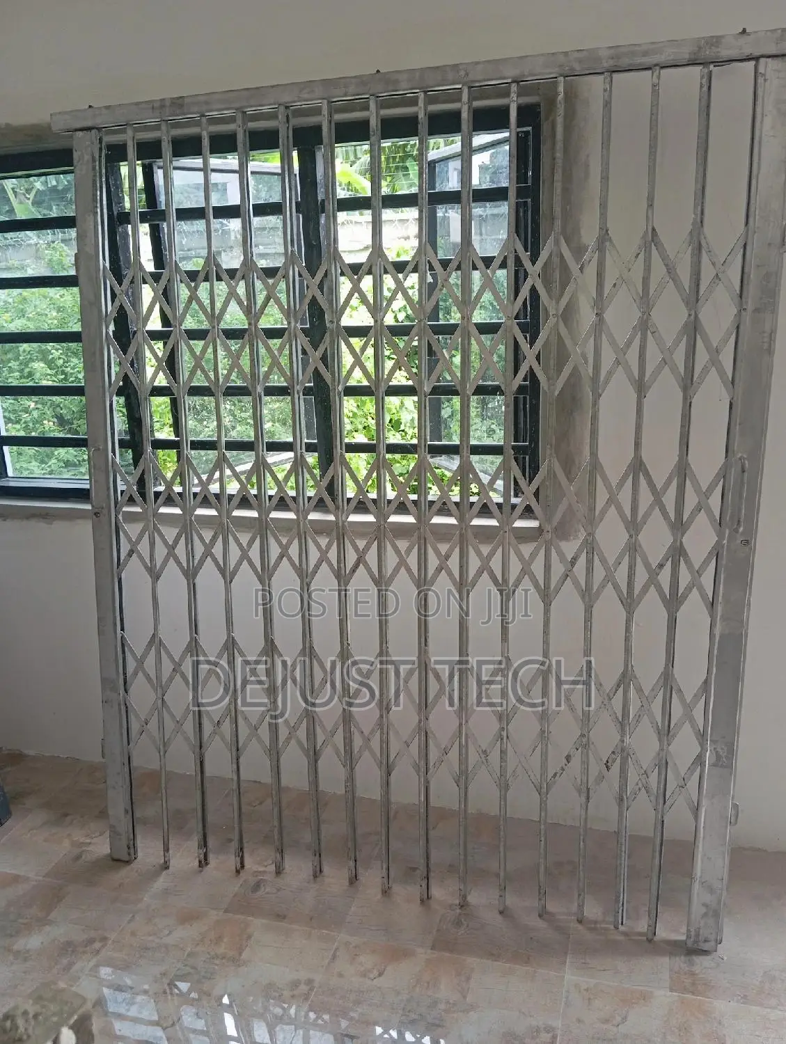 Luxury Collapsible Barrier Door