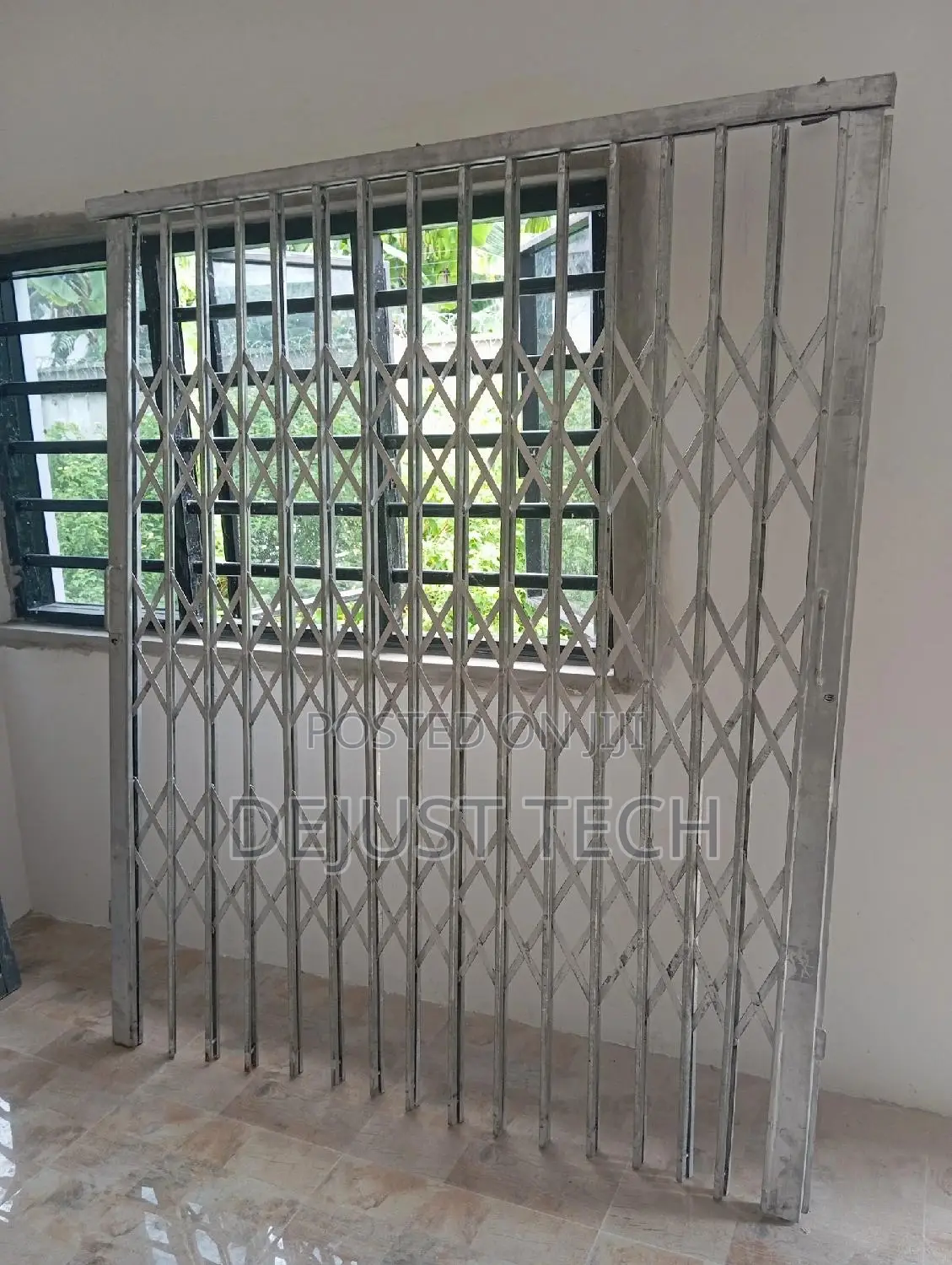 Luxury Collapsible Barrier Door