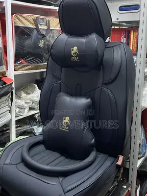 Plain Black Horse Logo Car Seat Cover