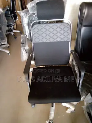 Office Chair/Draft Office Chair With Headrest