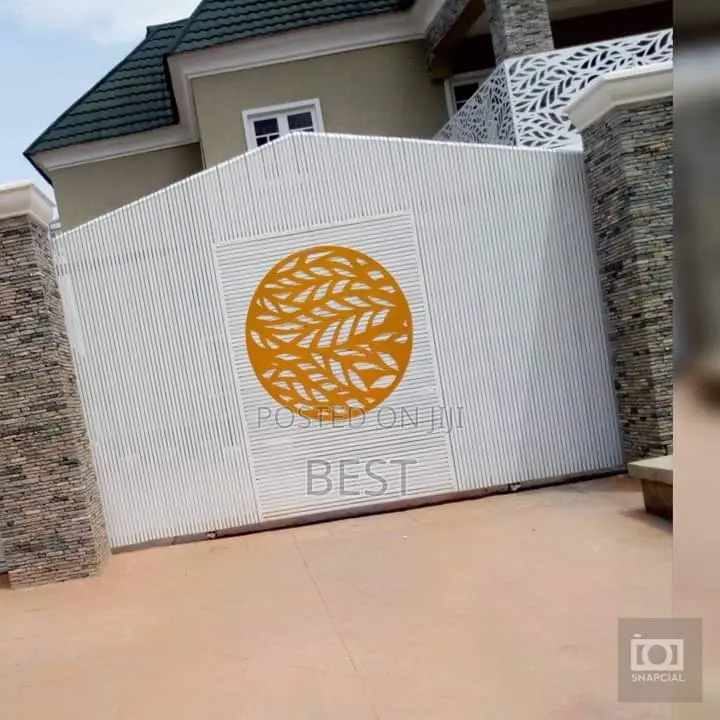 Executive Rolling Gate