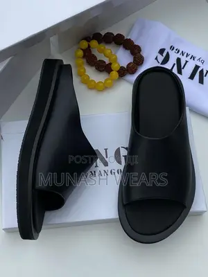 Mango Leather Slipers