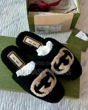 Luxury Gucci Interlock