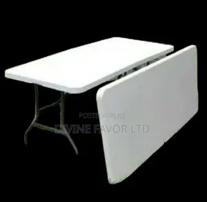 Rectangular Foldable Banquet Table.