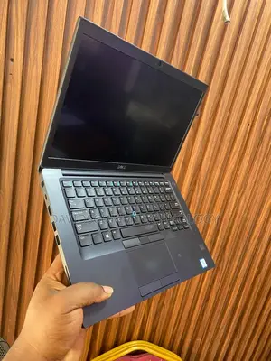 Laptop Dell Latitude 7490 16GB Intel Core i7 SSD 256GB