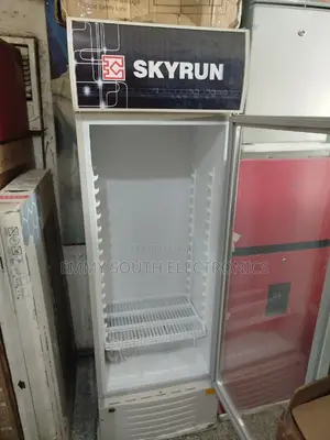 Skyrun Show Class Fridge