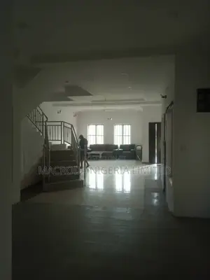 5bdrm Duplex in Opebi for rent