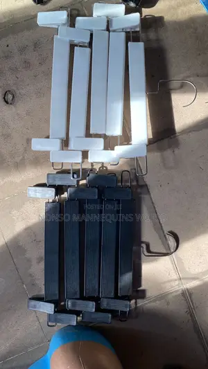 White/Black Clip Hangers