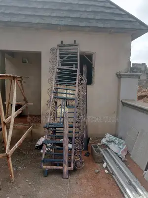 Solid Gate