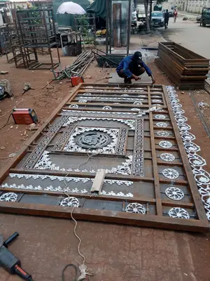 Flower Design Gate