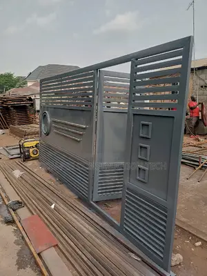 Solid Gate
