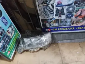 High Quality Certified Head Light for Toyota Lancruiser 2018